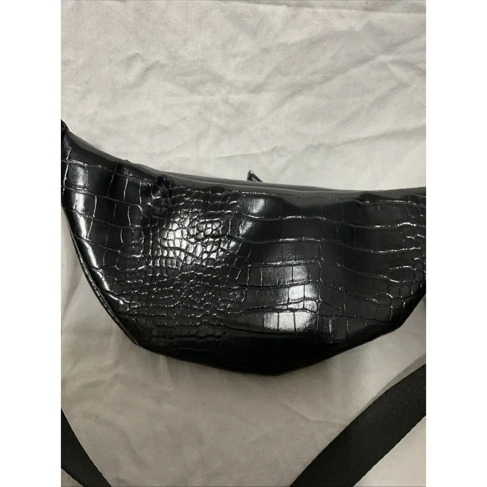 Kendall + Kylie Black Faux Leather Fanny Pack Purse Tote